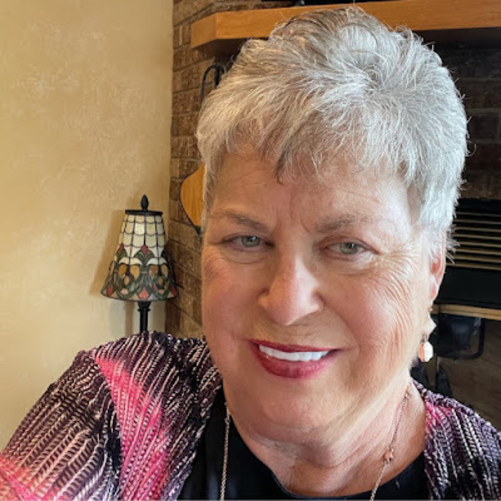 Meet your Posher, Linda